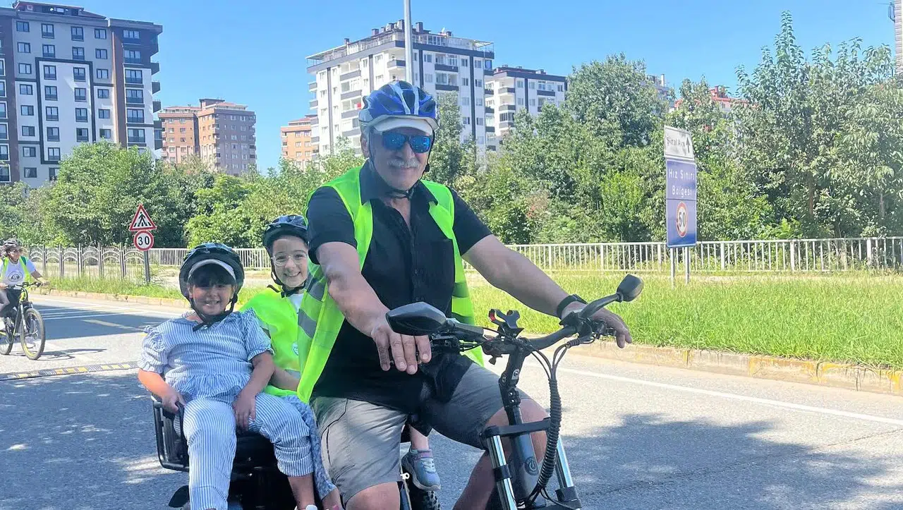 Rize'de Zafer Bayramı Bisiklet Turu ile spor ve birlik coşkusu yaşandı