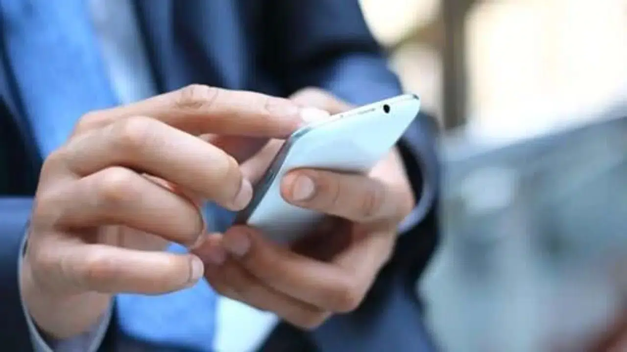 Telefon Kullanıcılarının Yaptığı Büyük Hata! Aletlerin Ömrünü Kısaltan Uygulamalar ve Alışkanlıklar Açıklandı