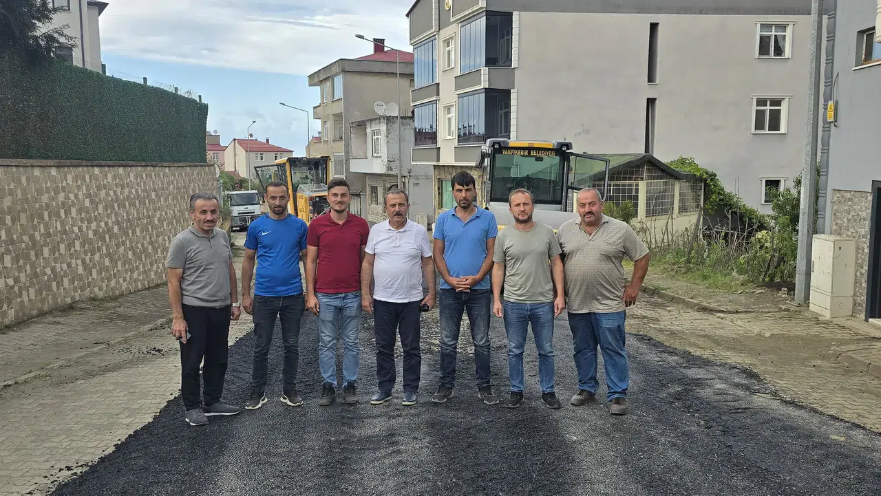 Vakfıkebir Belediyesi'nden Eğitim Kurumlarına Ulaşımı Kolaylaştıran Asfaltlama Çalışmaları!