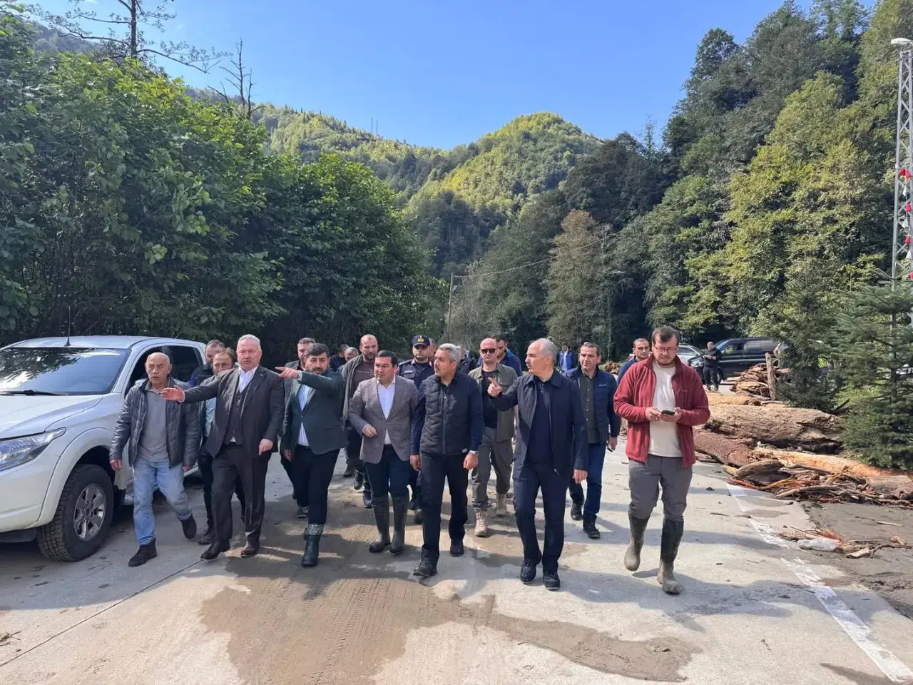 Rize'de sel felaketi sonrası incelemeler yapıldı, vatandaşların ihtiyaçları belirlendi