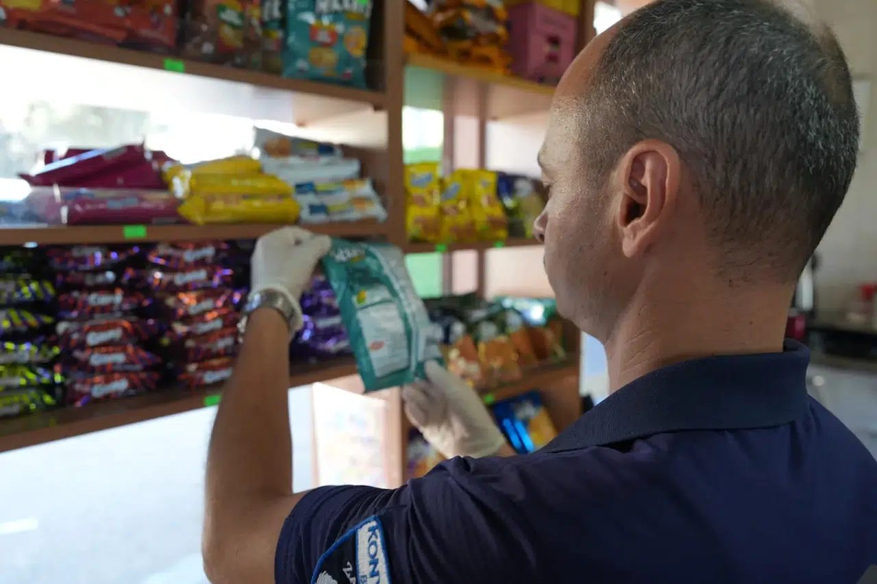 Konyaaltı Belediyesi, okul kantinlerinde sağlıklı gıda denetimi yapıyor