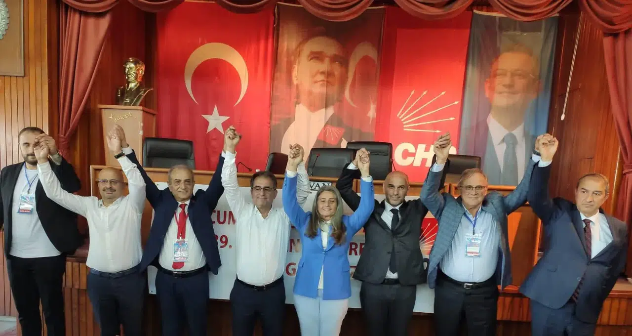 CHP Rize Merkez İlçe Başkanlığına Necati Topaloğlu Yeniden Seçildi