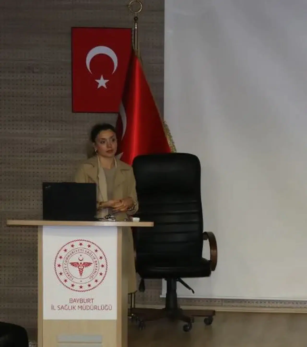 Bayburt'ta Bağımlılıkla Mücadele Eğitimi ile Farkındalık Artırılıyor