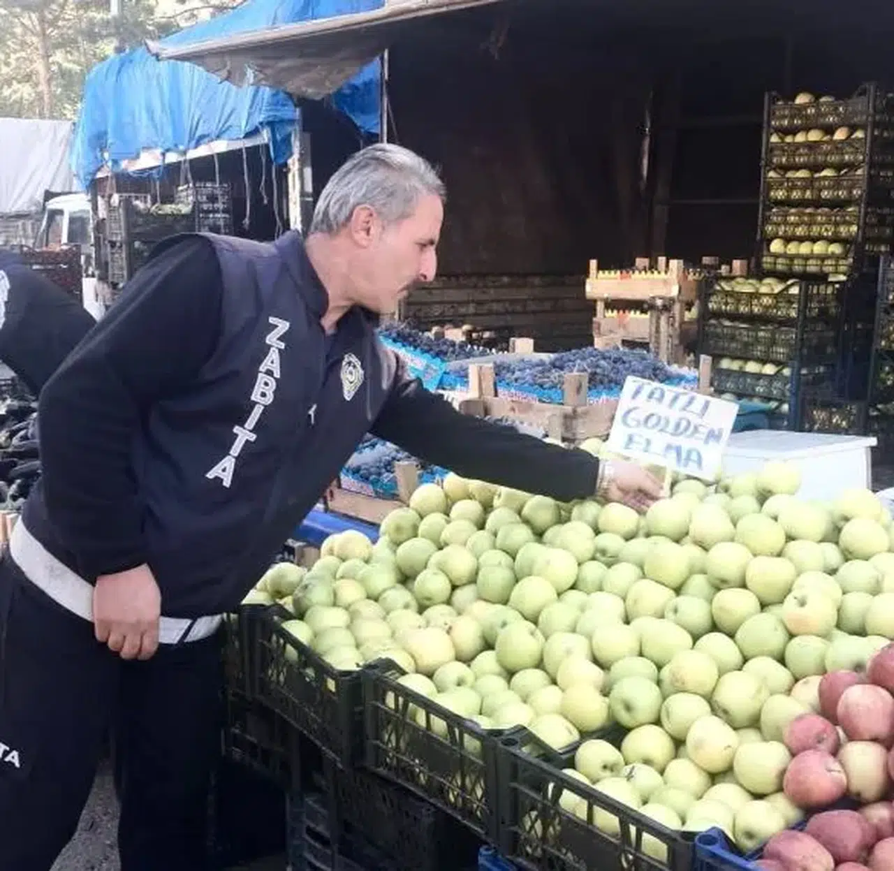 Aziziye Belediyesi zabıta ekipleri, 7/24 vatandaş güvenliği için sahada aktif çalışıyor
