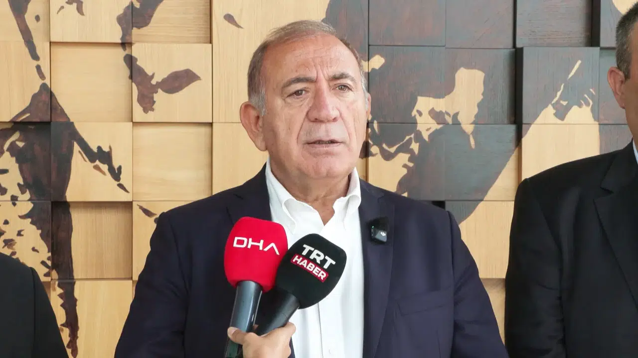 Gürsel Tekin: 41 çalışanımız yok, sadece 7 kişi var diyerek iftiralara tepki gösterdi