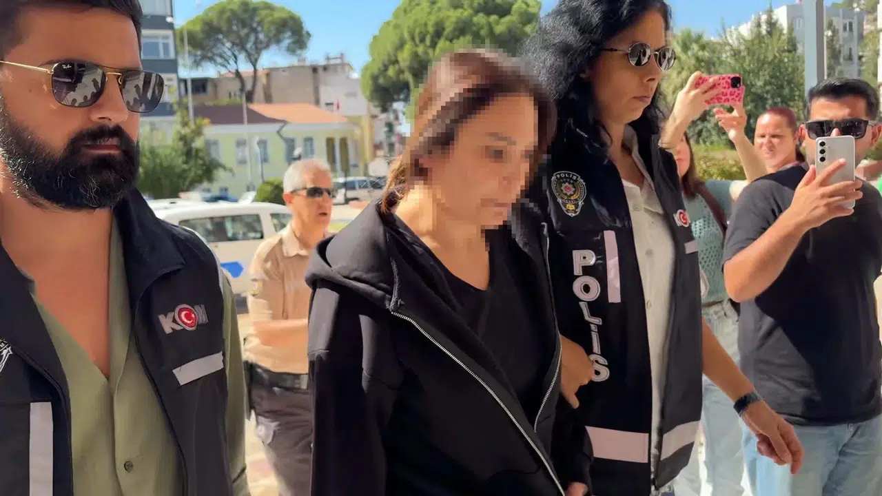 Aydın'da rüşvet iddiasıyla gözaltına alınan Prof. Dr. görevden uzaklaştırıldı