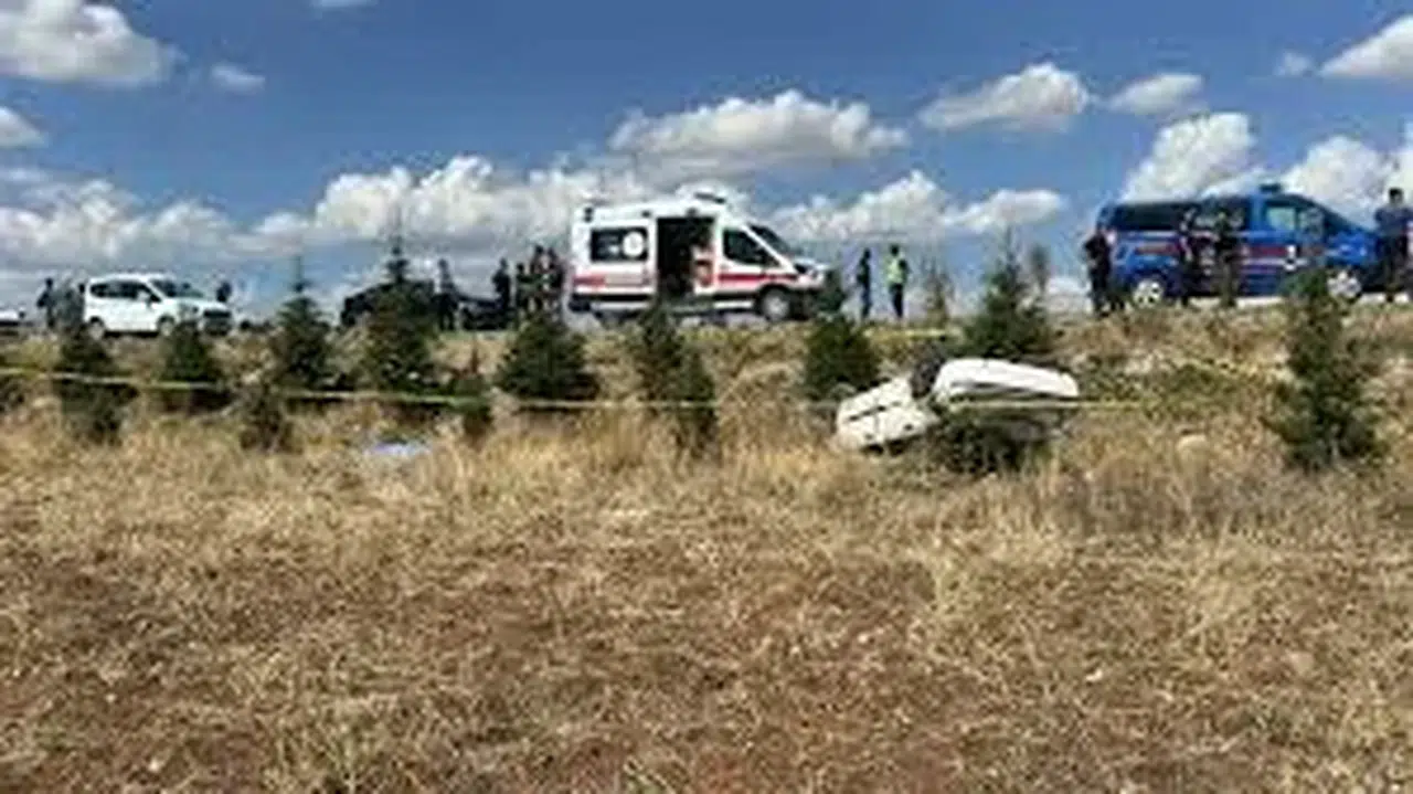 Kütahya'da jandarma şehidi, kaza sonucu 4 kişi yaralandı