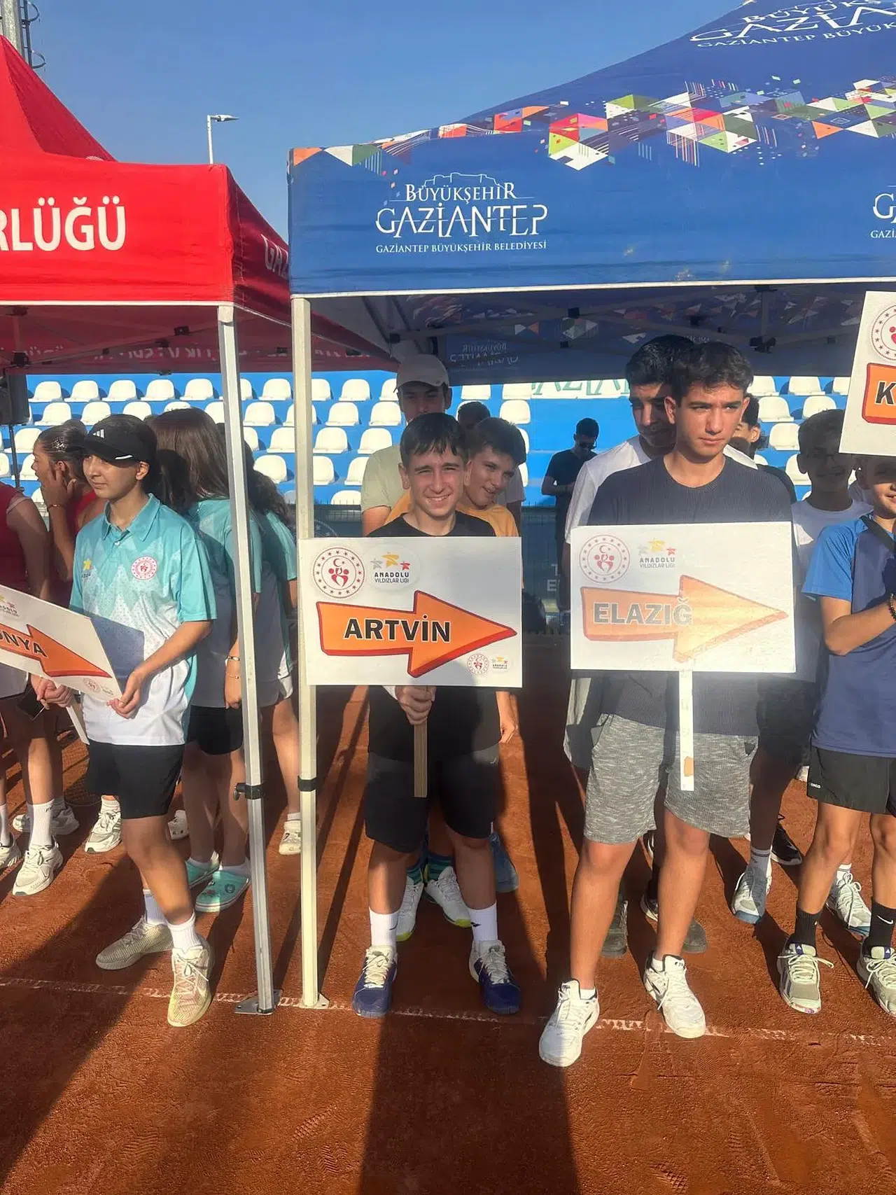 Arhavi Tenisçileri Anadolu Yıldızları Finali'nde Türkiye 12'ncisi oldular