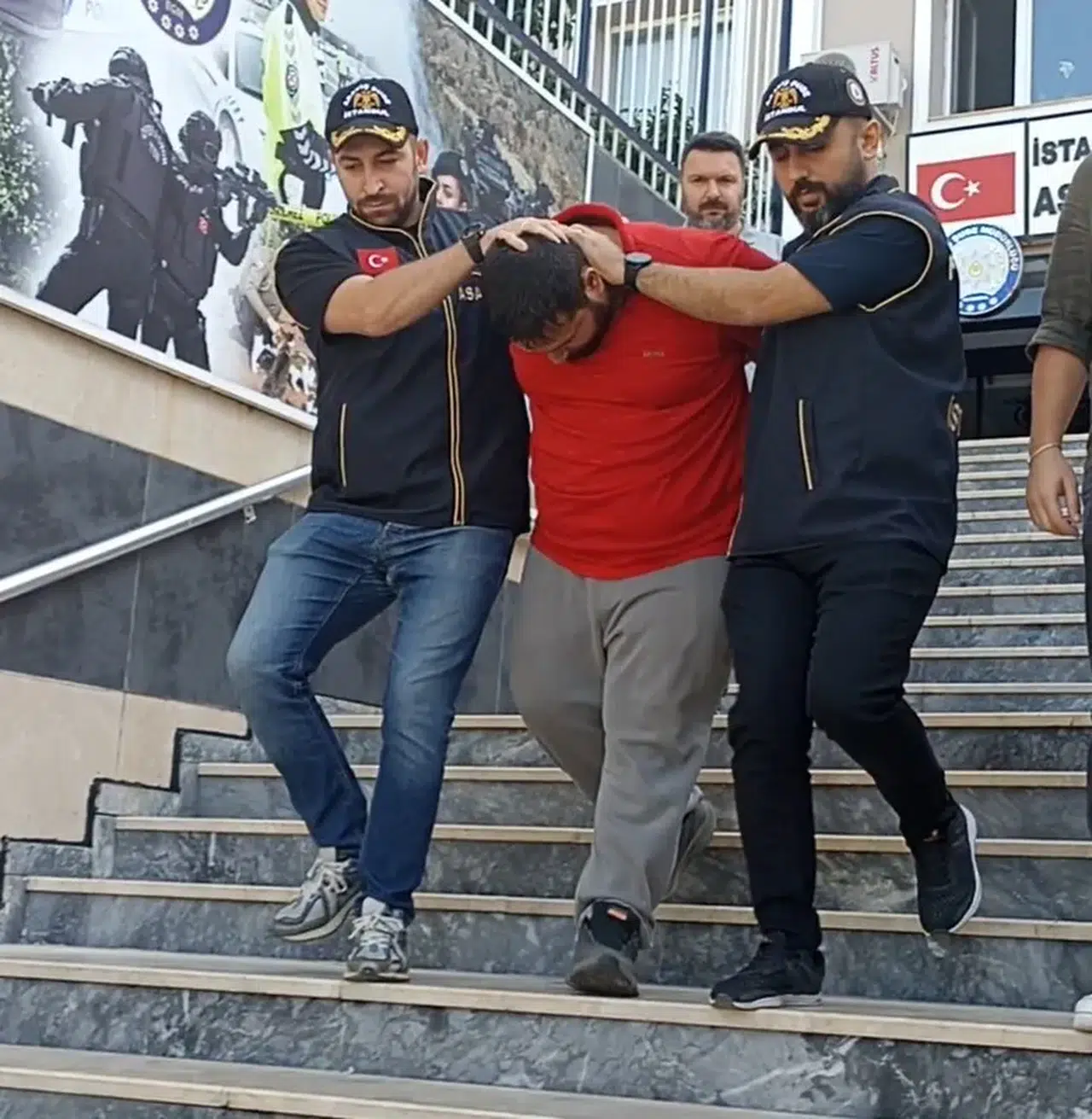 Beyoğlu'nda Taksici Cinayetinde 3 Şüpheli Adliyeye Sevk Edildi, Azmettirici İfadesinde Sadece Yardım Ettim Dedi