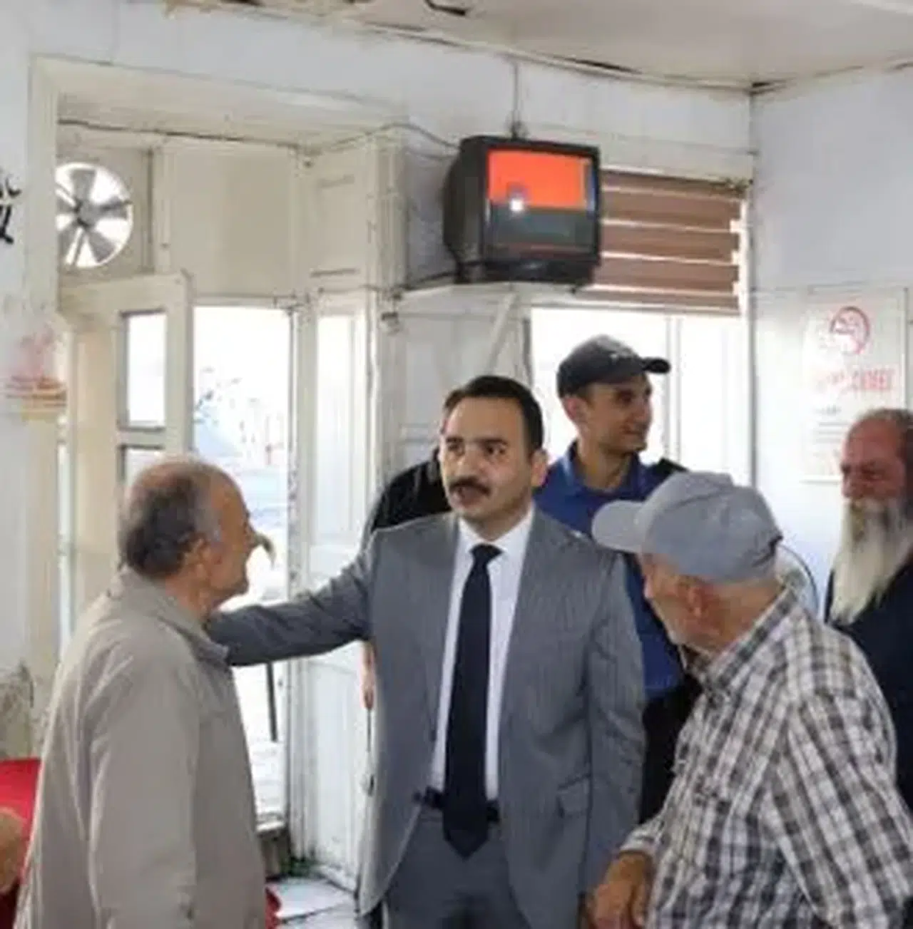 Kaymakam Zafer Şahin'den Murgul'da vatandaşlarla samimi buluşma ve çözüm odaklı görüşmeler