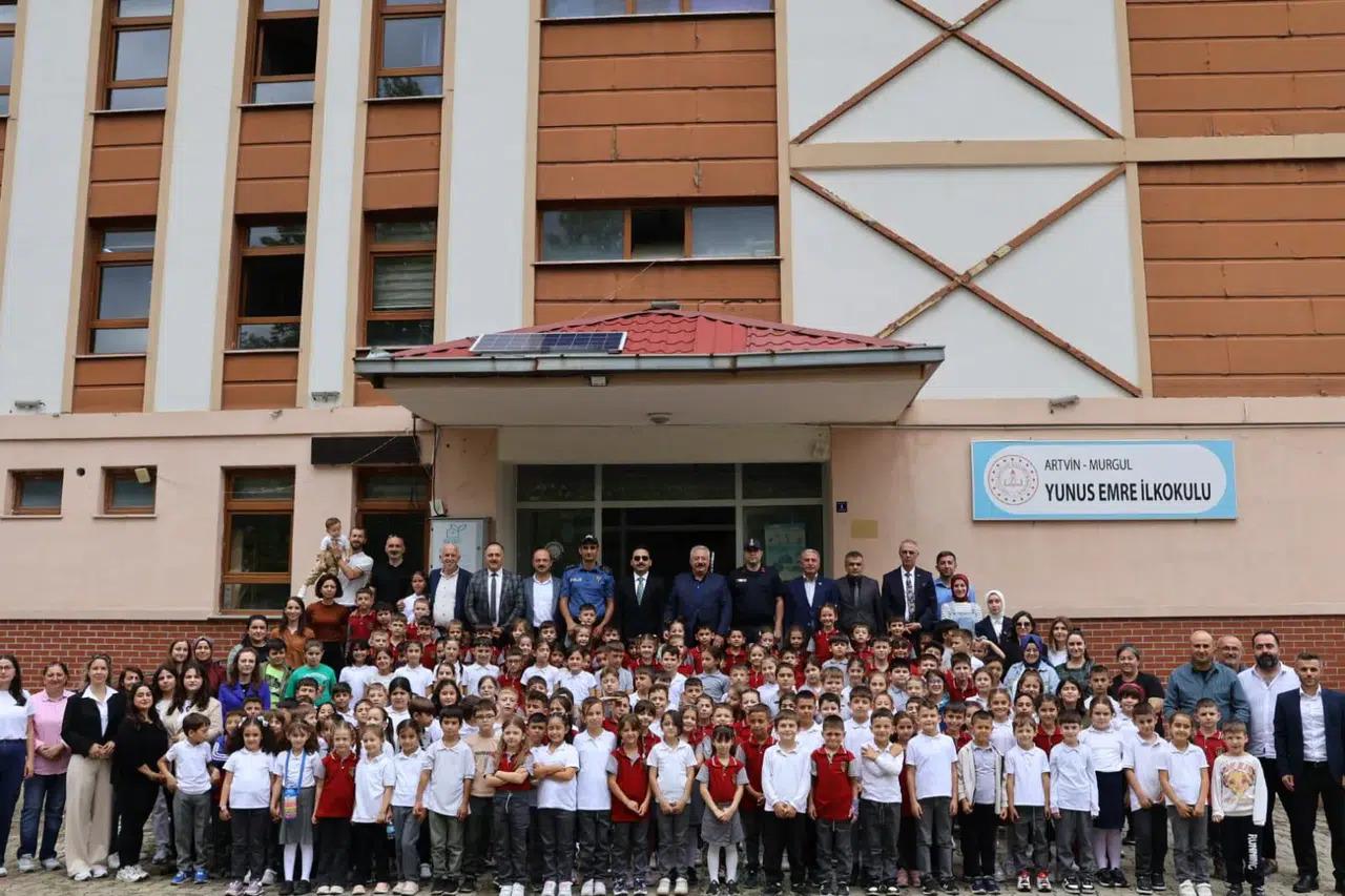 Murgul’da İlköğretim Haftası coşkuyla kutlandı, eğitim yılına güçlü bir başlangıç yapıldı!