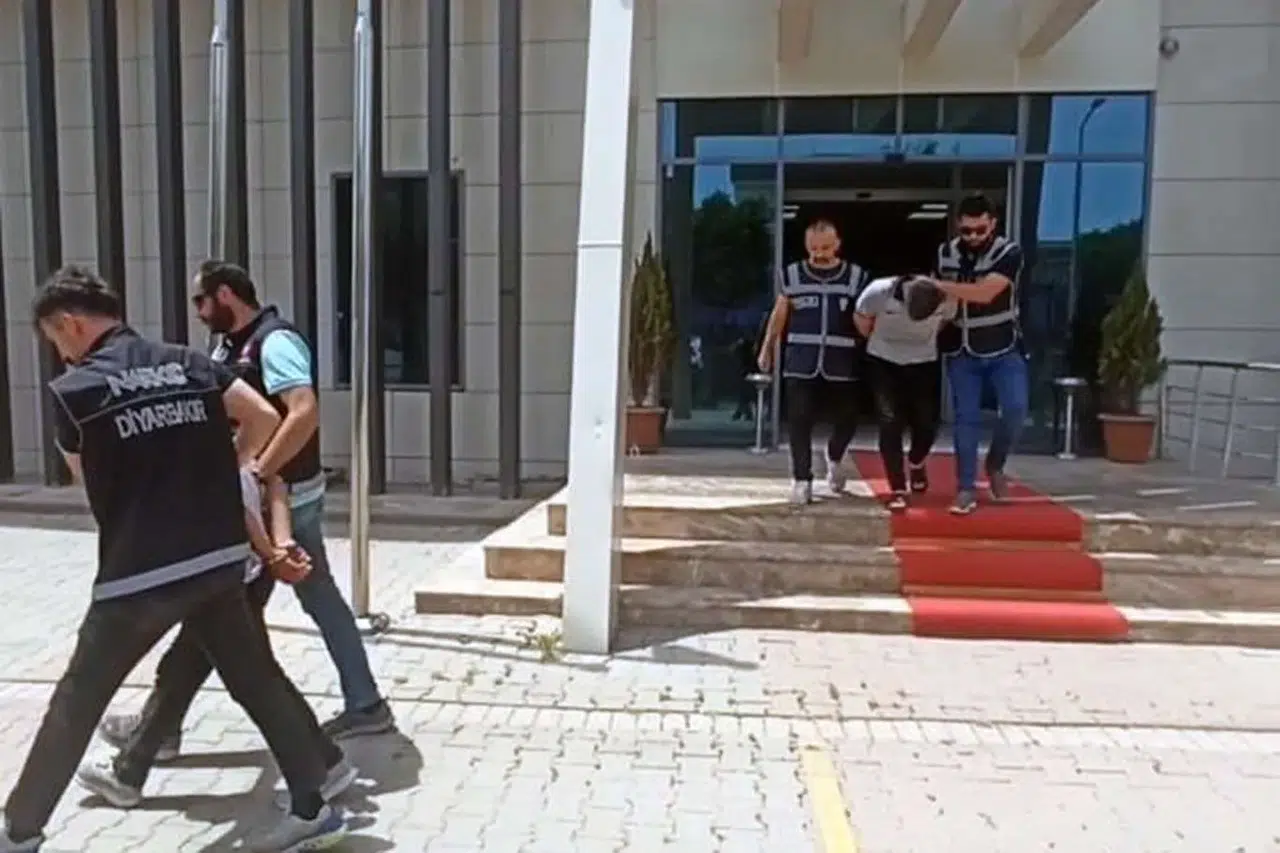 Bismil'de 11 kilo uyuşturucu ele geçirildi, 5 şüpheliden 2'si tutuklandı