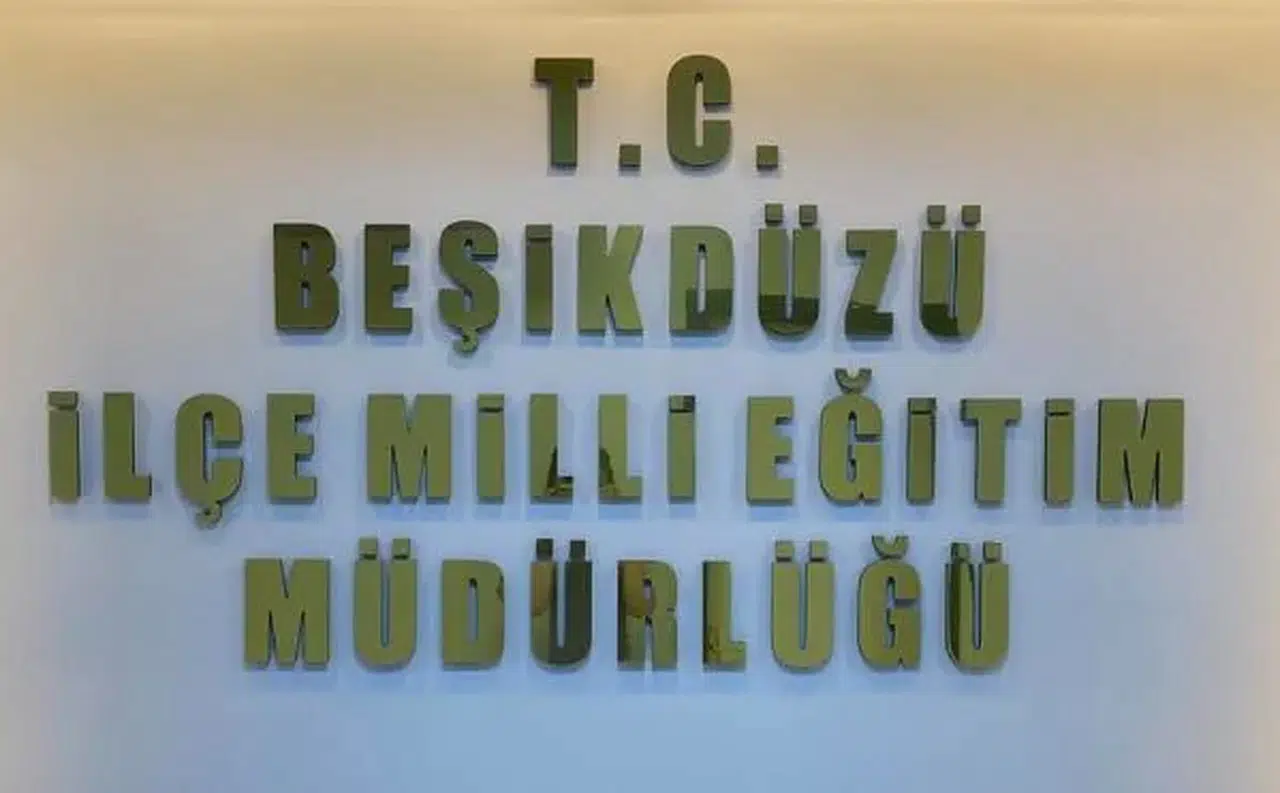 Beşikdüzü'nde 3. Sezon Tiyatro Festivali ile öğrencilerin yetenekleri sergilenecek
