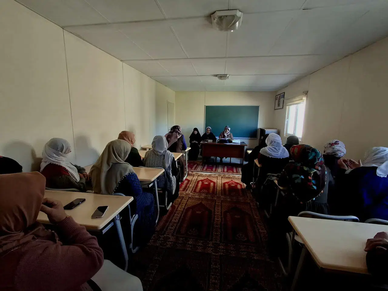 Karayazı'da kadınlara yönelik dini irşat programları sosyal dayanışmayı güçlendiriyor