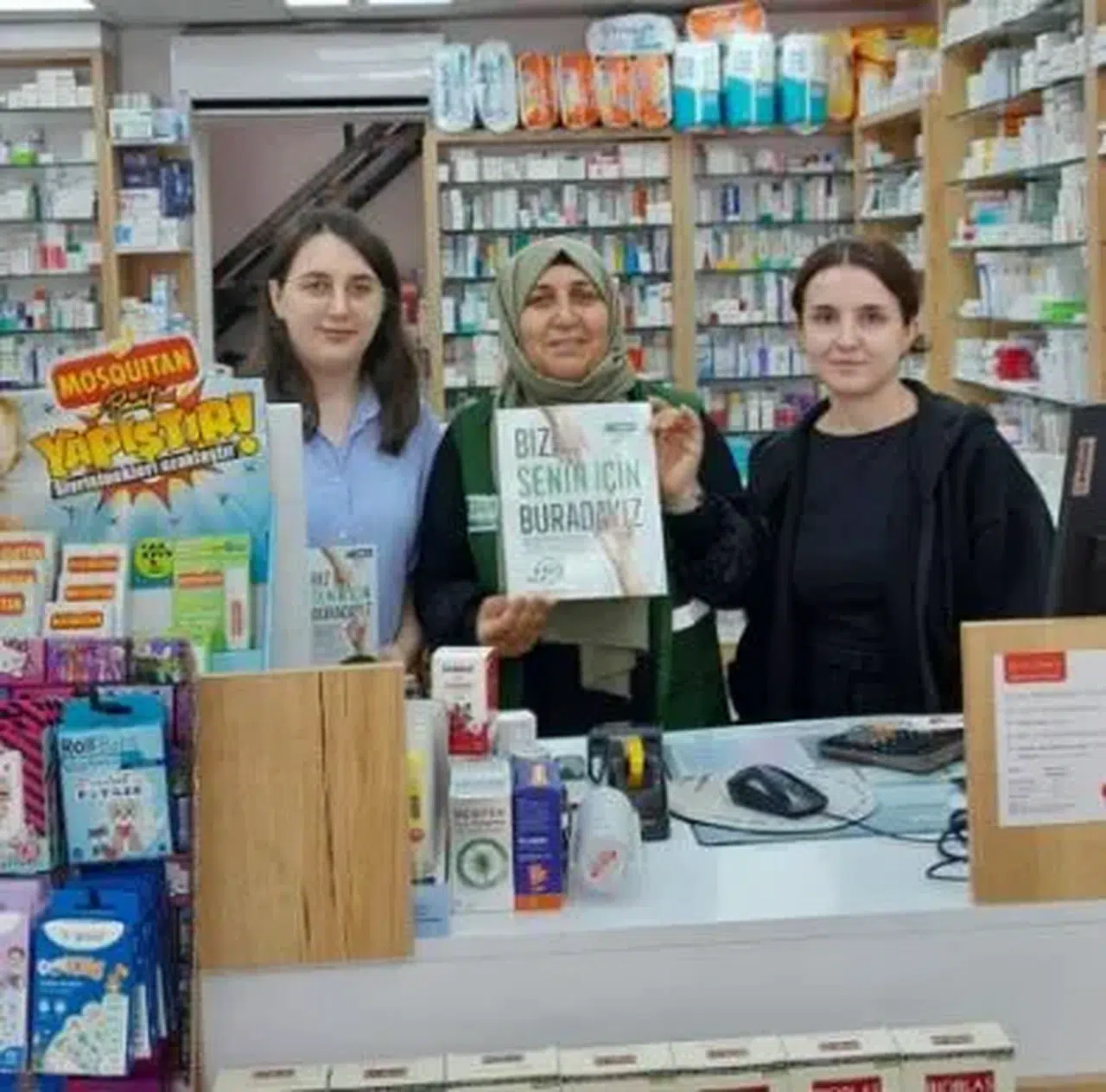 Artvin Yeşilay, Eczacılarla Bağımlılıkla Mücadele İçin Ziyaretlerde Bulundu