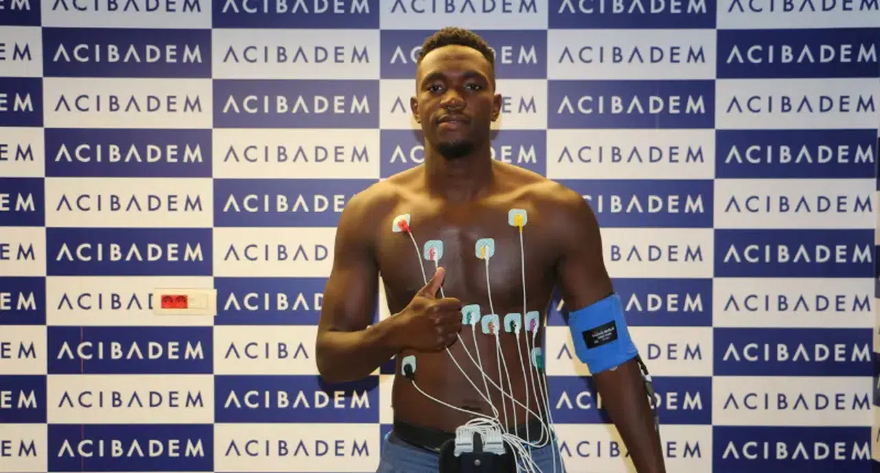 Çaykur Rizespor, Fildişi Sahilli kaleci Yahia Fofana ile 3 yıllık anlaşma sağladı