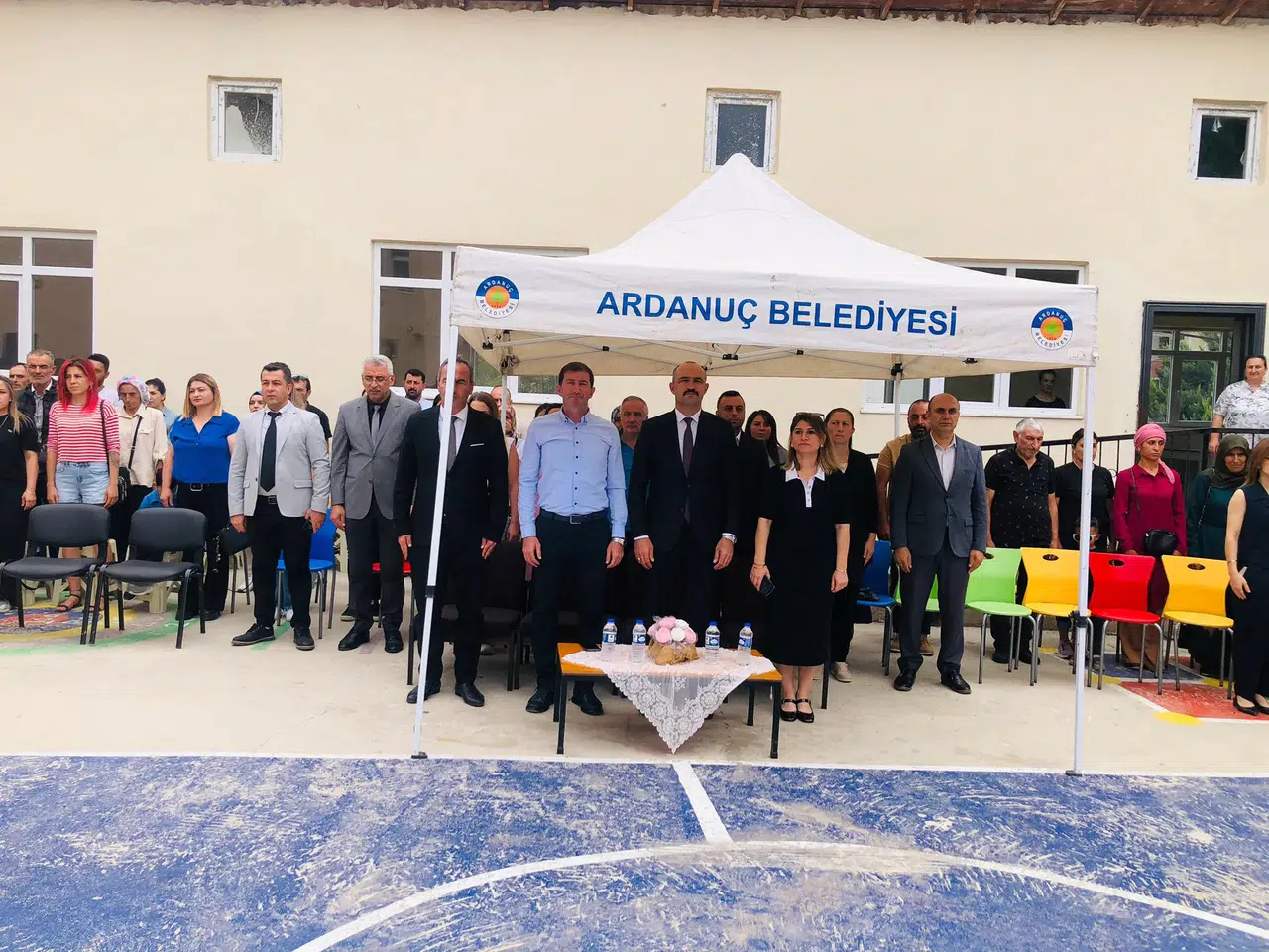 Ardanuç'ta eğitim-öğretim yılı coşkuyla kutlandı, öğrenciler unutulmaz anlar yaşadı