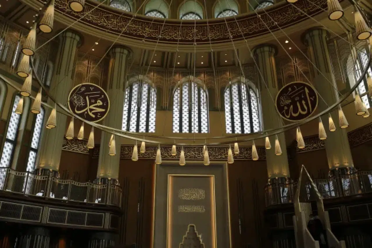 Mevlid Kandili Ne Zaman? Bugün Kandil Mi? 3 Eylül 2025 Mevlid Kandili