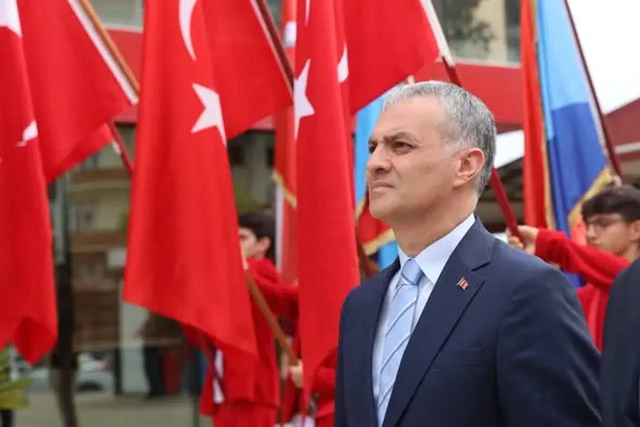 Yomra'da İlköğretim Haftası Töreni: Eğitim Vurgusu ve Katılım Yoğun Oldu