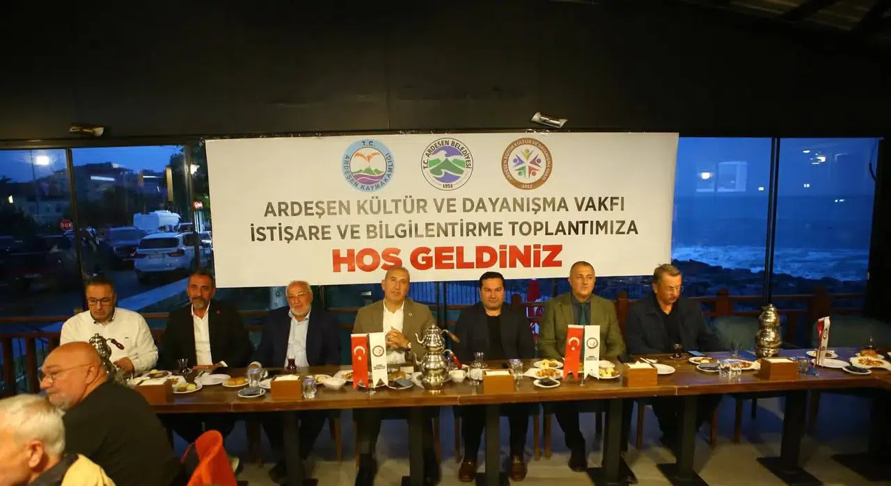 Ardeşen'de Eğitim Destek Toplantısı: Dayanışma ve İşbirliği Vurgusu Yapıldı