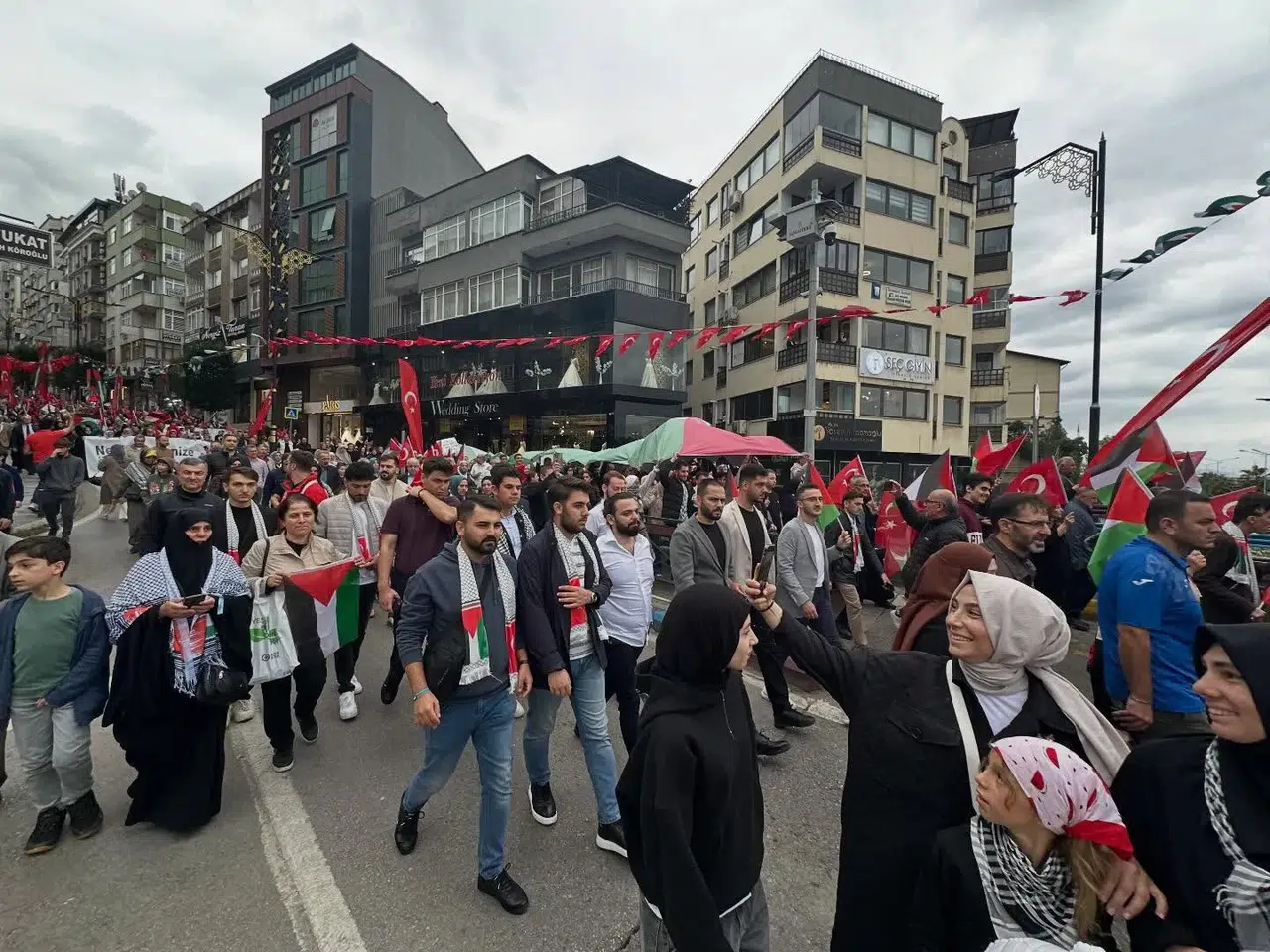 Trabzon'da Filistin İçin Anlamlı Yürüyüş: Zulme Sessiz Kalma Çağrısı