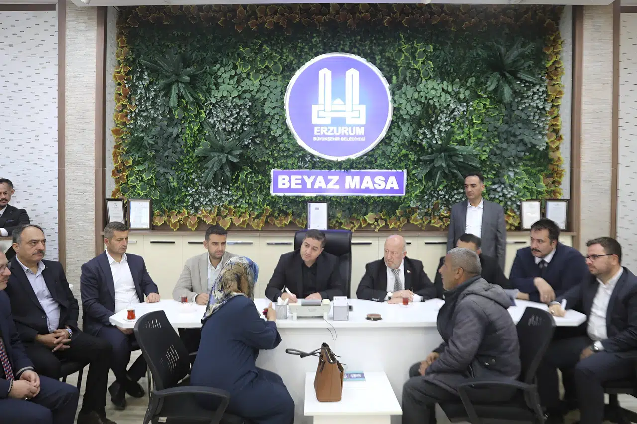 Erzurum'da Halk Günü: Vatandaşlarla Etkileşimle Hizmet Kalitesi Artıyor