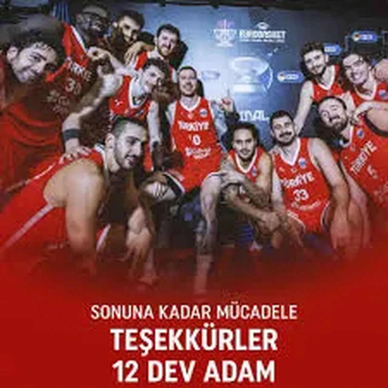 A Milli Basketbol Takımı, EUROBASKET 2025'te gümüş madalyayla yurda döndü, pilotları tebrik etti!