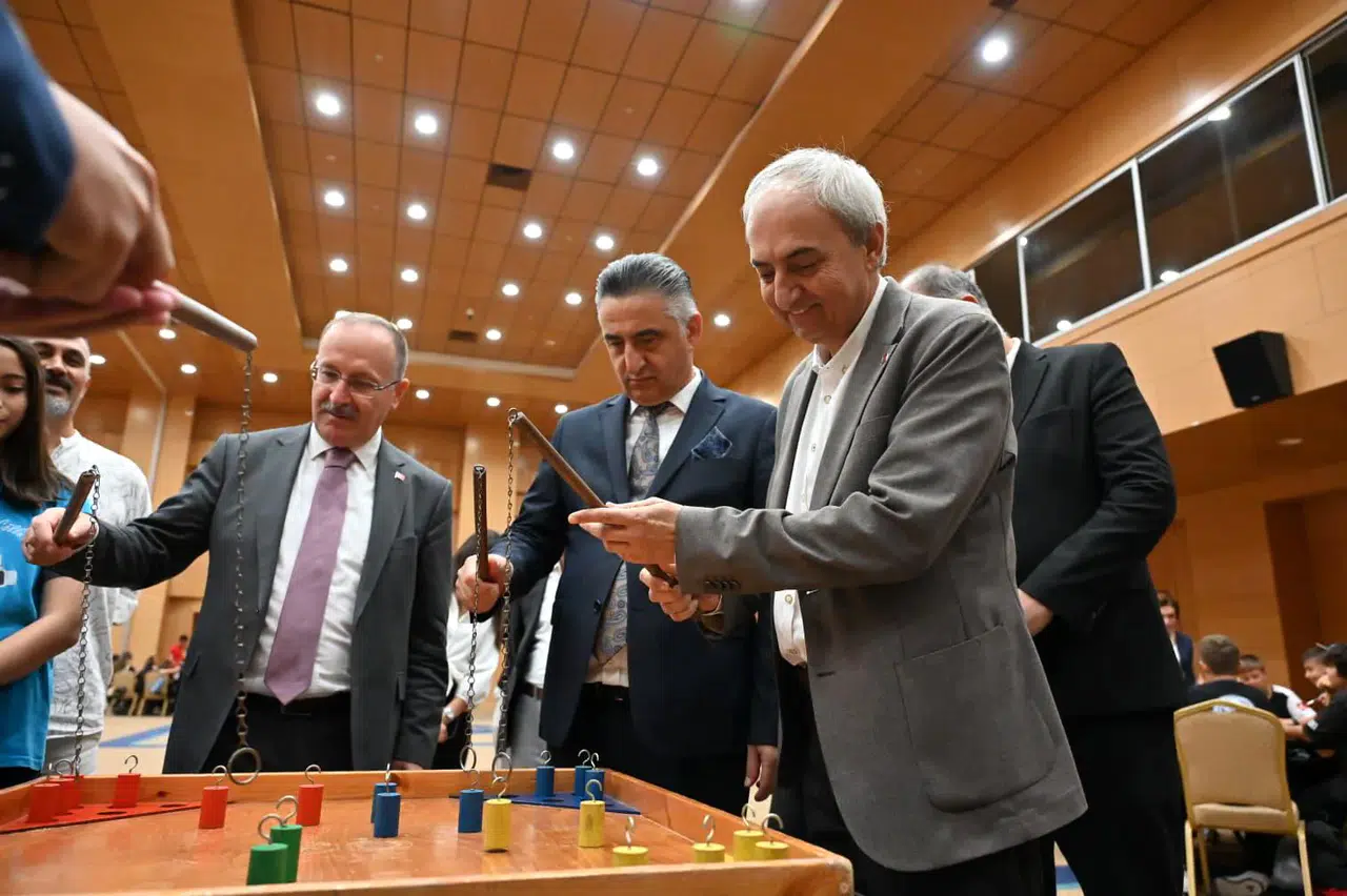 Bilimsel Keşifler Programı Kepez'de Başladı, Eğitimde Farkındalık Artıyor