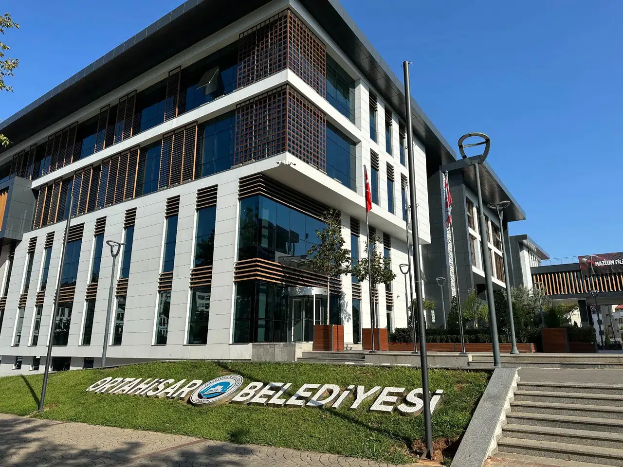 Ortahisar Belediyesi'nden Temizlik Günü Etkinliği: Benim Dünyam, Benim Sorumluluğum Daveti