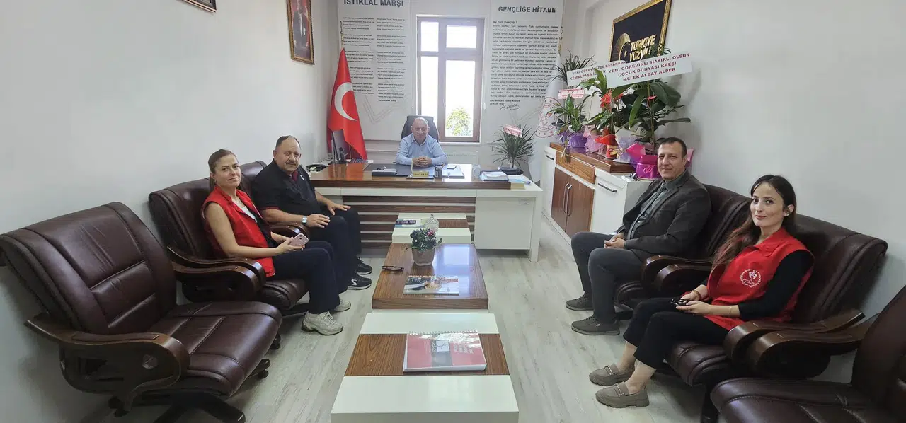 Kemalpaşa'da Gençlik ve Eğitim İş Birliği İçin Hayırlı Olsun Ziyareti Gerçekleşti