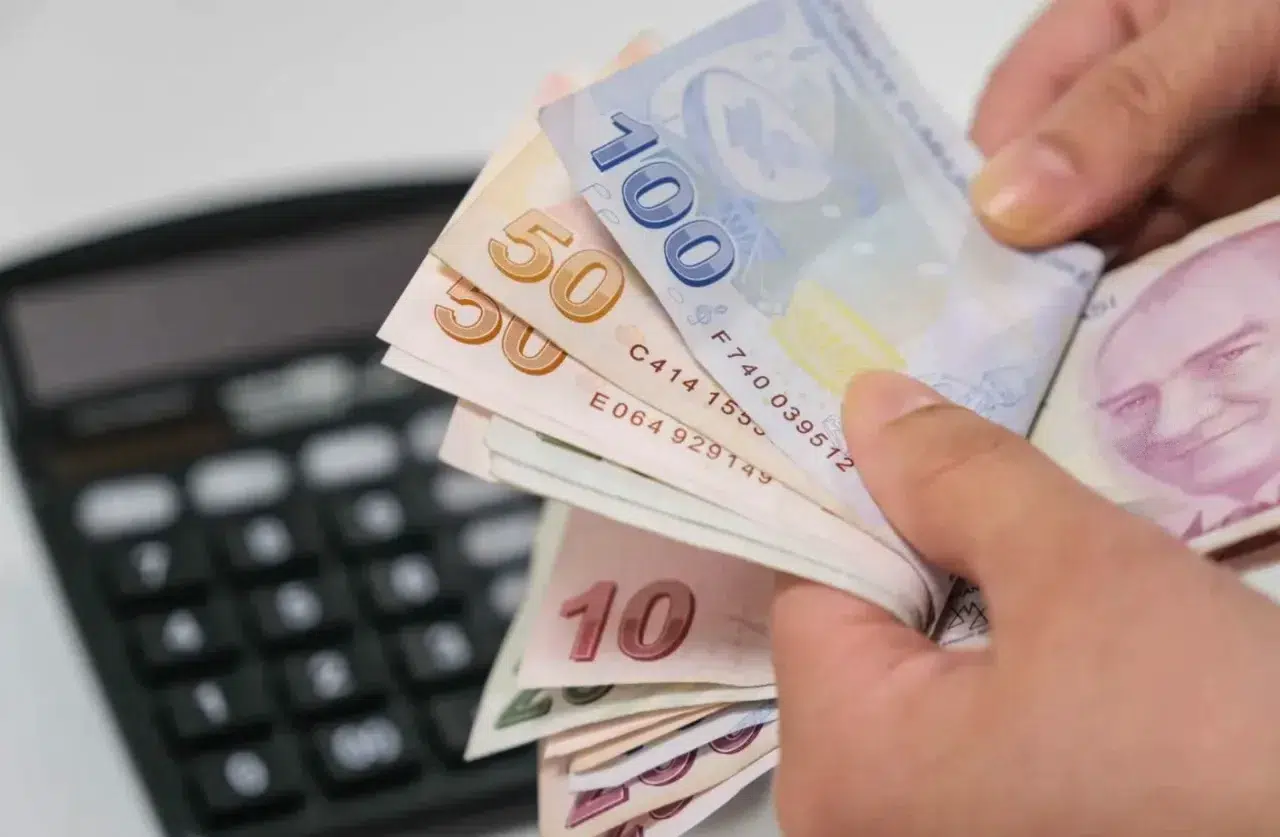 Emekli ve Memurların Maaşlarına Müjdeli Zam: Yüzde 10,09 Artış Geliyor!
