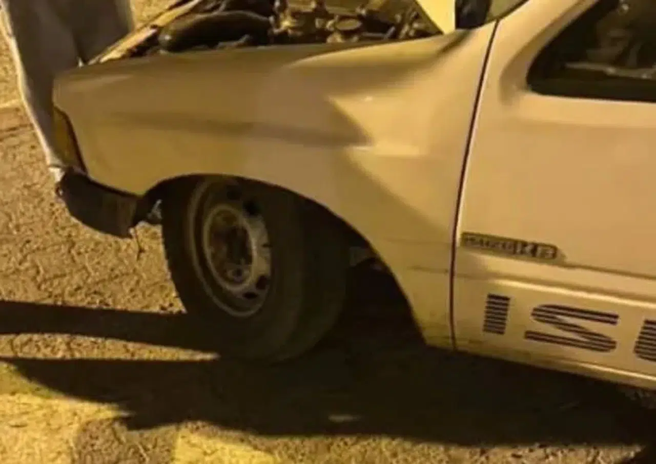 Ardeşen’de Bozuk Yol Kamyoneti Yolda Bıraktı