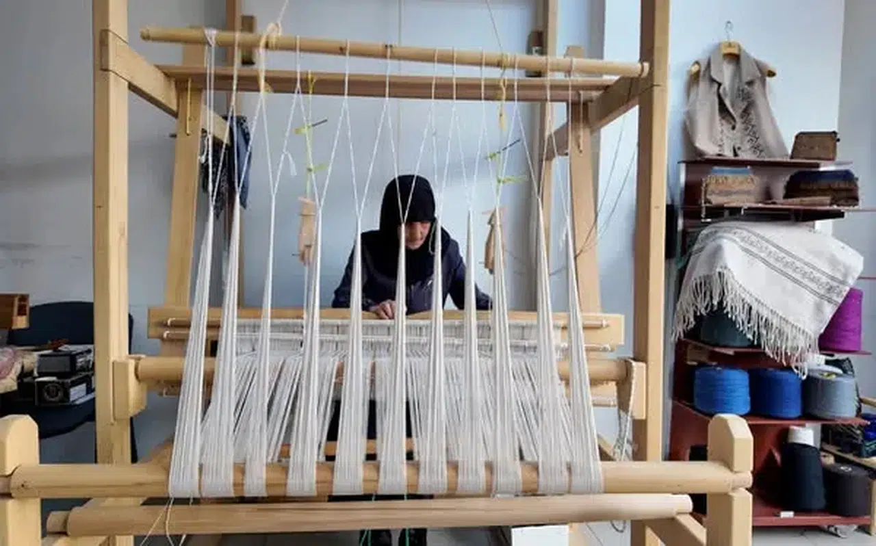 Bayburt'ta Kadınlar Geleneksel Dokuma Sanatını Yeniden Hayata Geçiriyor