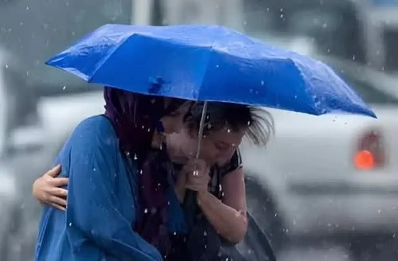 Karadeniz'de 18-20 Eylül'de gök gürültülü sağanak yağışlara hazırlık uyarısı yapıldı.