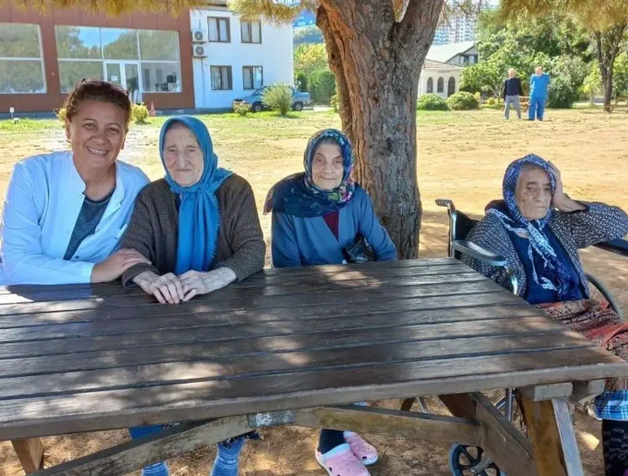 Trabzon Huzurevi'nde piknikle yaşlılar için keyifli bir gün geçirildi