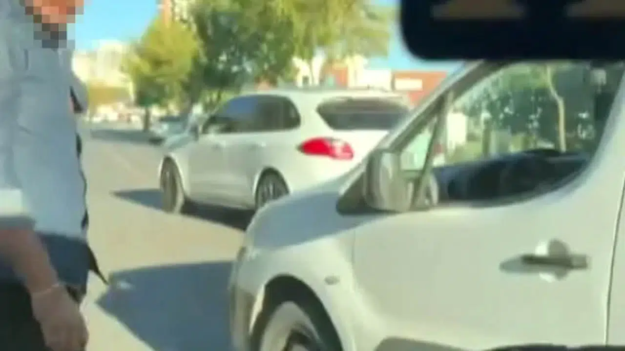 Kahramanmaraş'ta yol verme tartışması kavgaya dönüşüp cam kırıldı