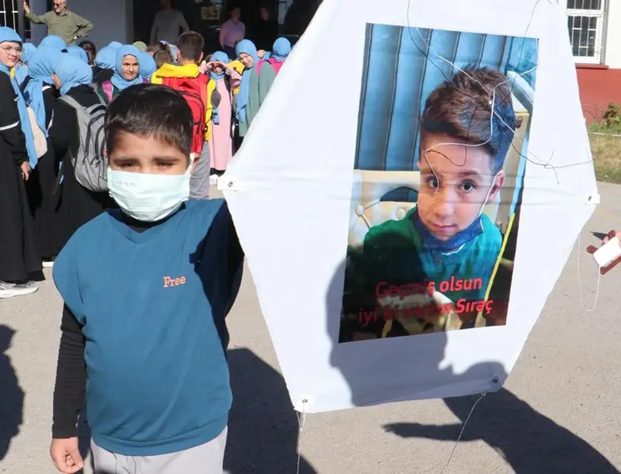 Sıraç İçin Umut Rüzgarı: İlik Nakli Olan Çocuğa Özel Uçurtma Şenliği