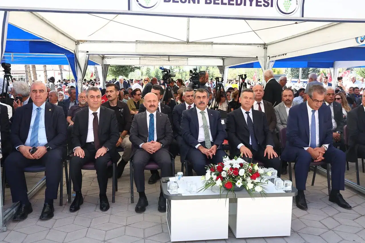 Deprem sonrası eğitime ivme: Derslik sayısı 137 bine çıkarıldı!