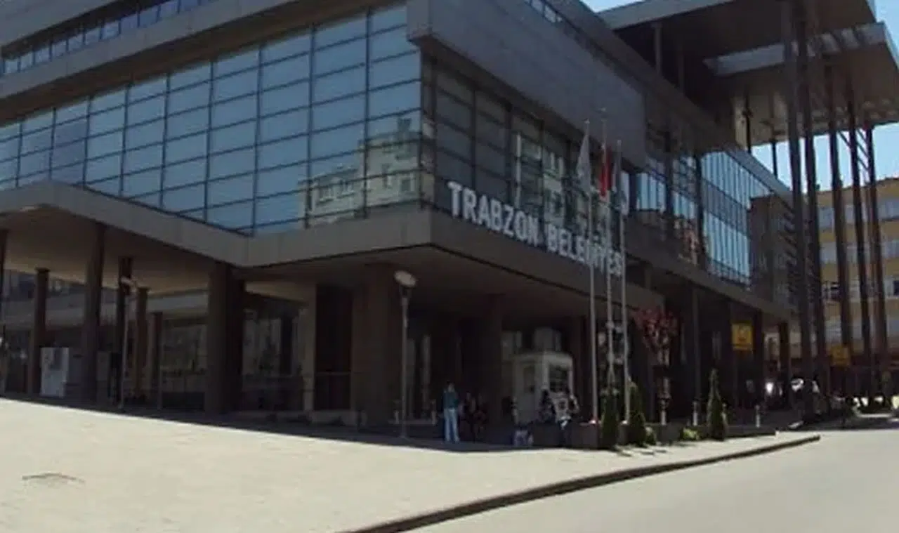 Emrah Öztürk İstanbul'da 10K'da kategorisinde şampiyon oldu, Trabzon'u gururlandırdı!