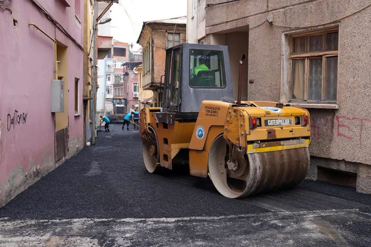 Ortahisar Belediyesi, Gülbaharhatun'da asfalt projeleriyle ulaşımı güvenli hale getirdi