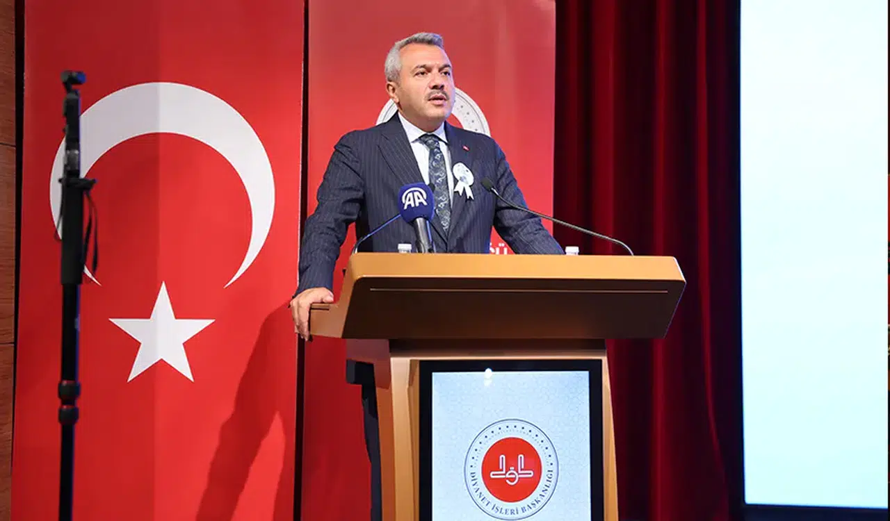 Rize'de Mevlid-i Nebi Konferansı: Aile İçi İlişkilerde Peygamberin Rolü Vurgulandı