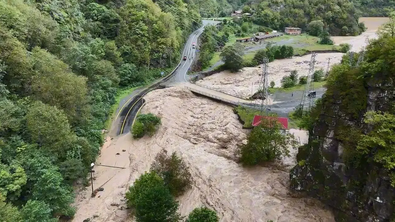 Artvin'de Sel Felaketi: Ticaret Borsası, Yaraları Sarmak İçin Destek Vaadinde Bulundu