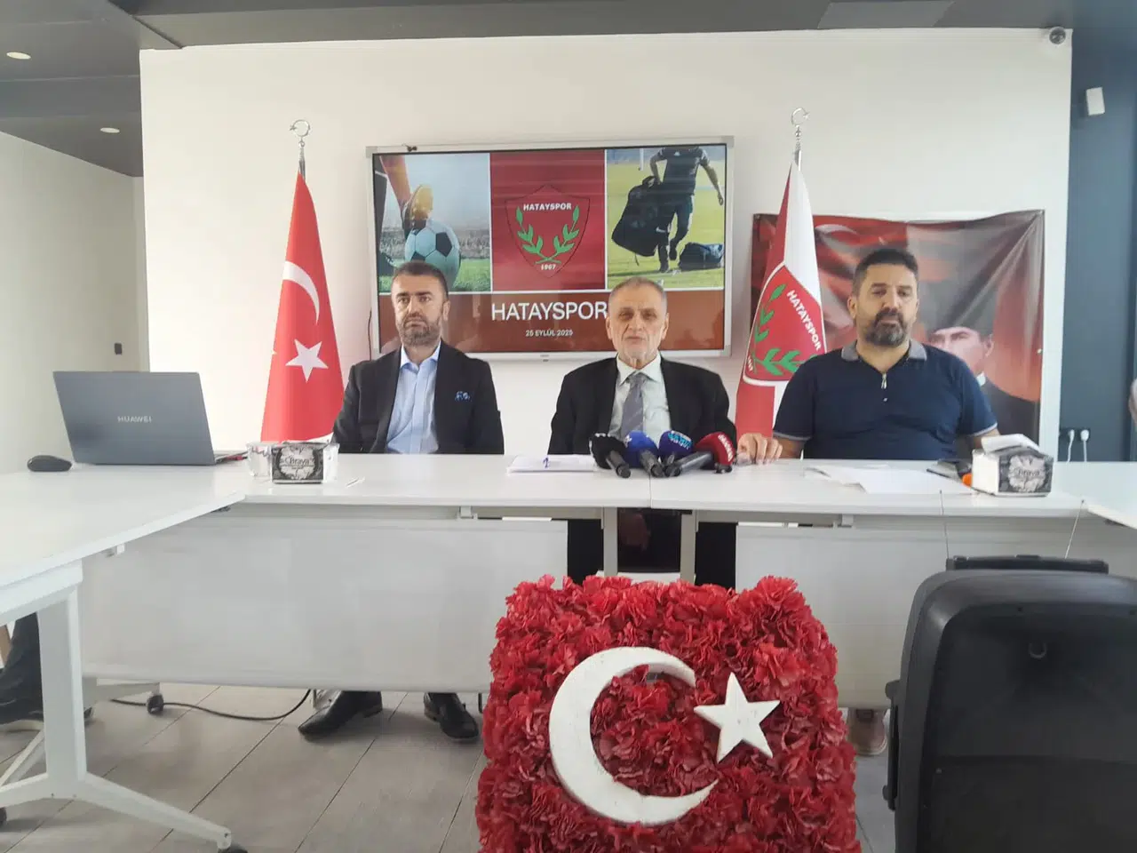 Hatayspor Olağanüstü Kongreye Gidiyor: Başkan Çinçin Yönetim Krizini Değerlendirdi