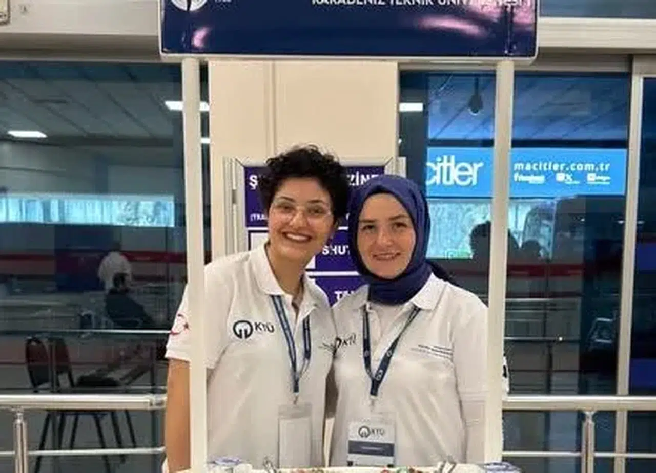 KTÜ, Trabzon'da tanıtım stantlarıyla üniversite adaylarına fırsatlar sunuyor