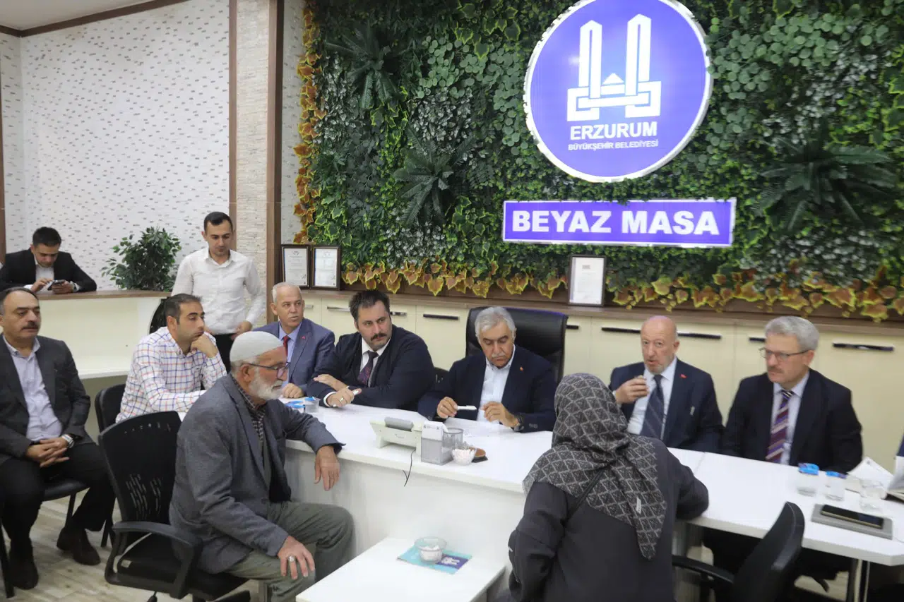 Erzurum Büyükşehir Belediyesi, Halk Günü ile vatandaşların sesini duyduğunu gösterdi