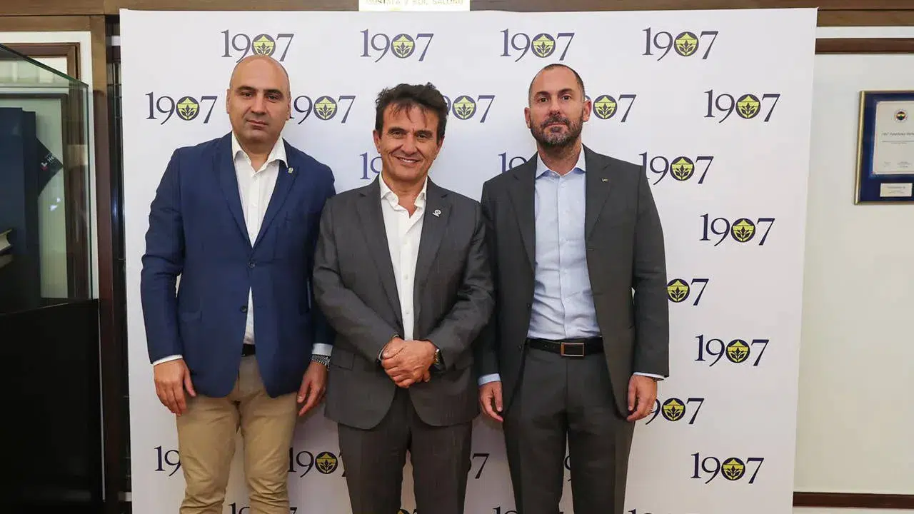 Fenerbahçe, İtalya'da voleybol yatırımıyla uluslararası çıtasını yükseltiyor