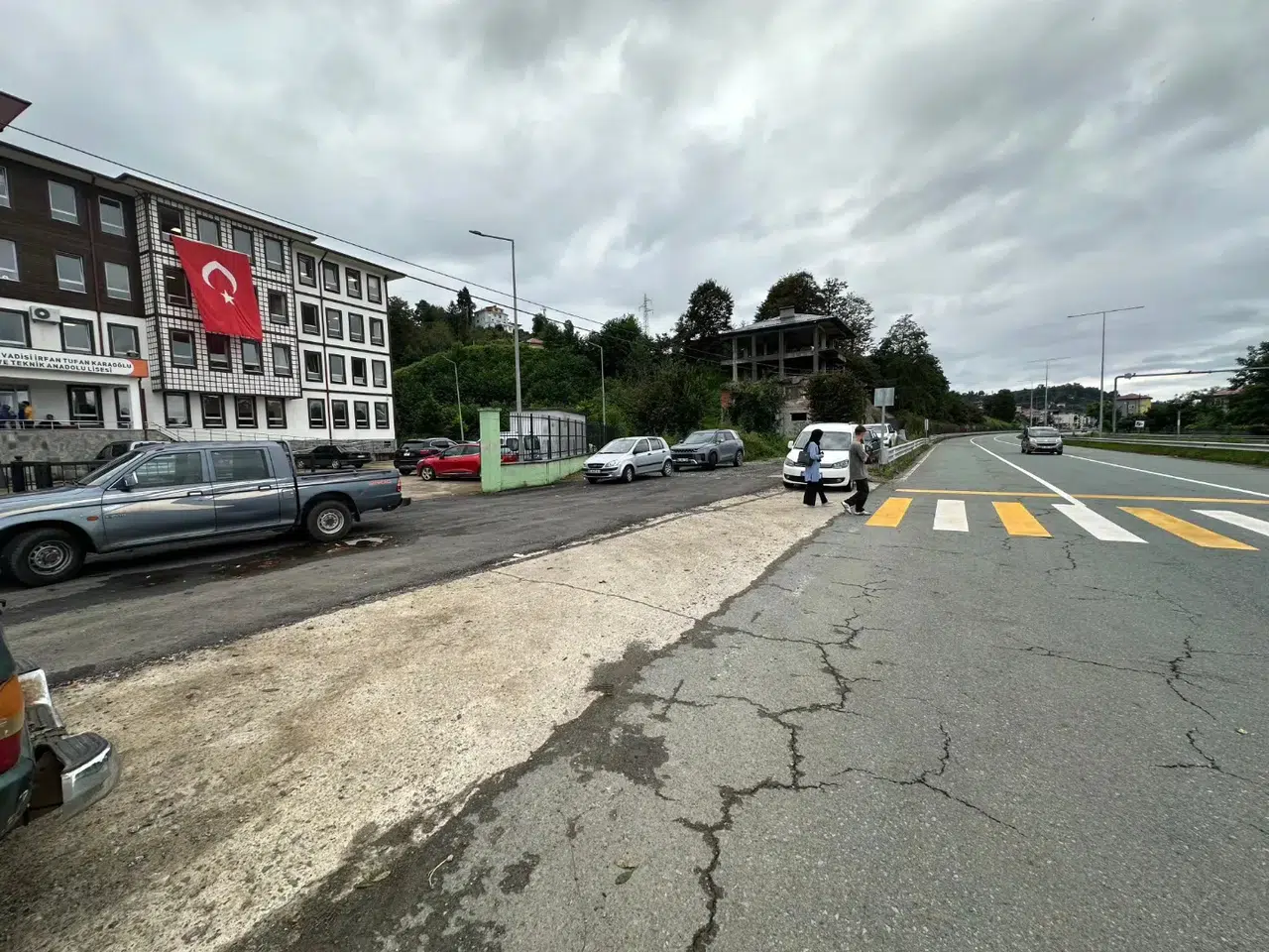 MHP İlçe Başkanı Zenginal’dan Ardeşen’de Üst Geçit Talebi