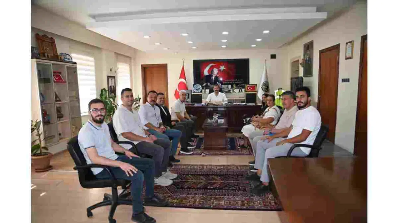 Kula’da Sokak Hayvanları Komisyonu Faaliyetlerini Gözden Geçirdi