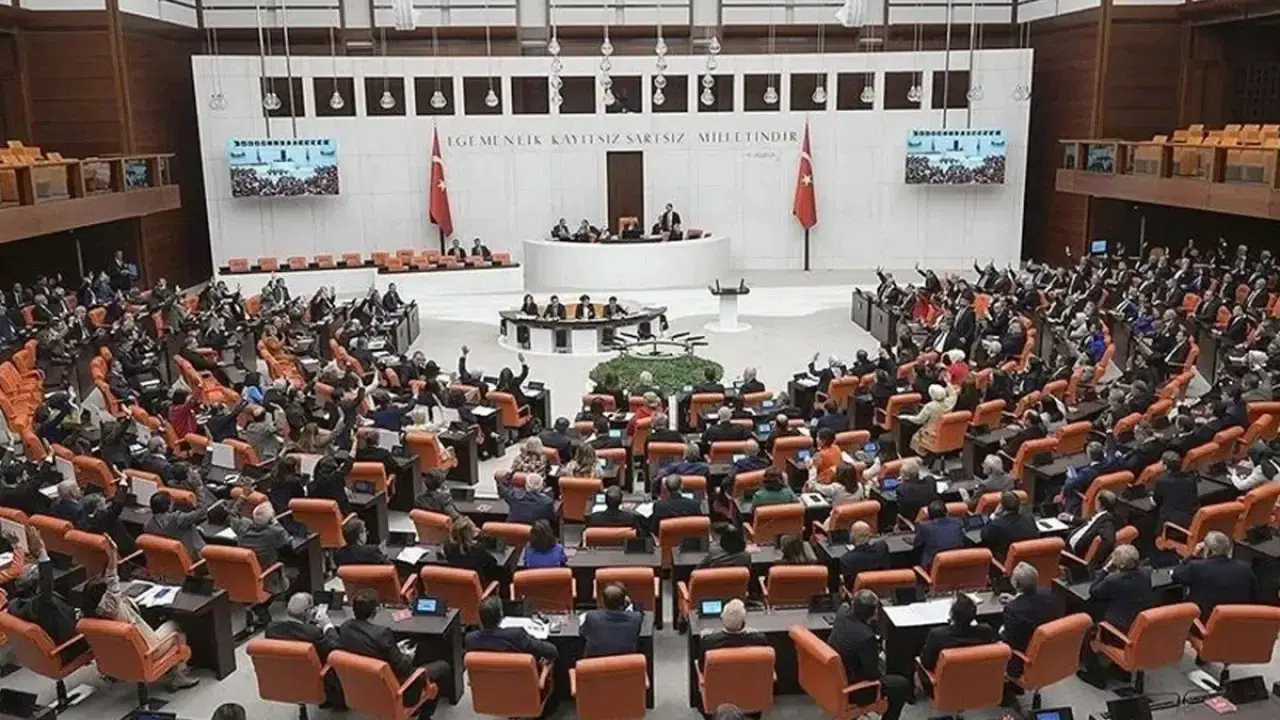 Suça Karışan Çocuklar İçin Yeni Yasal Düzenleme: İlk İki Madde Meclis'ten Geçti!