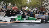 Fransa'da Liseli Öğrenciler Hükümetin Vaadlerine Rağmen Eylemlerine Devam Ediyor!
